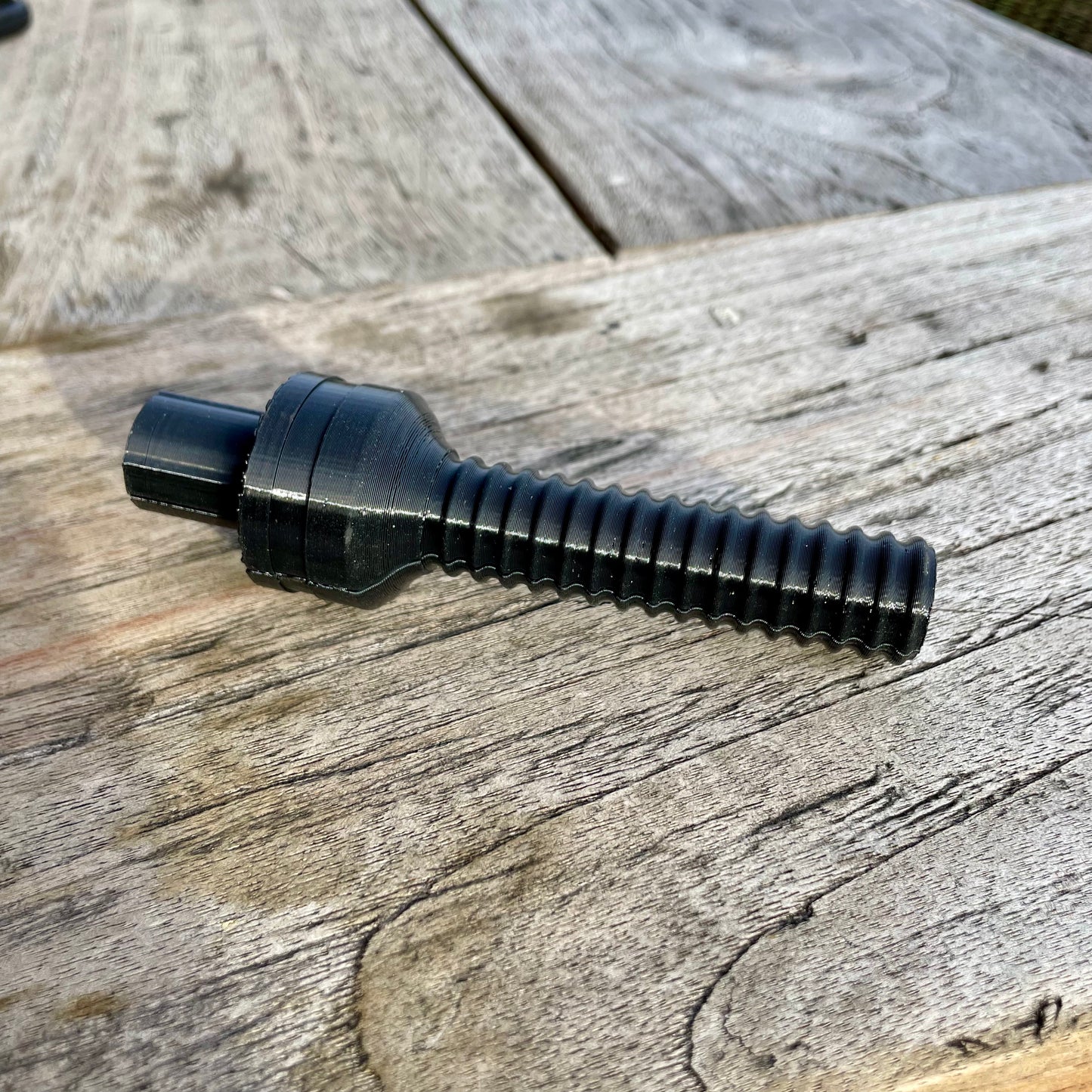 Kabelschutz für Humminbird MEGA 360 in schwarz Gesamtlänge seitlich