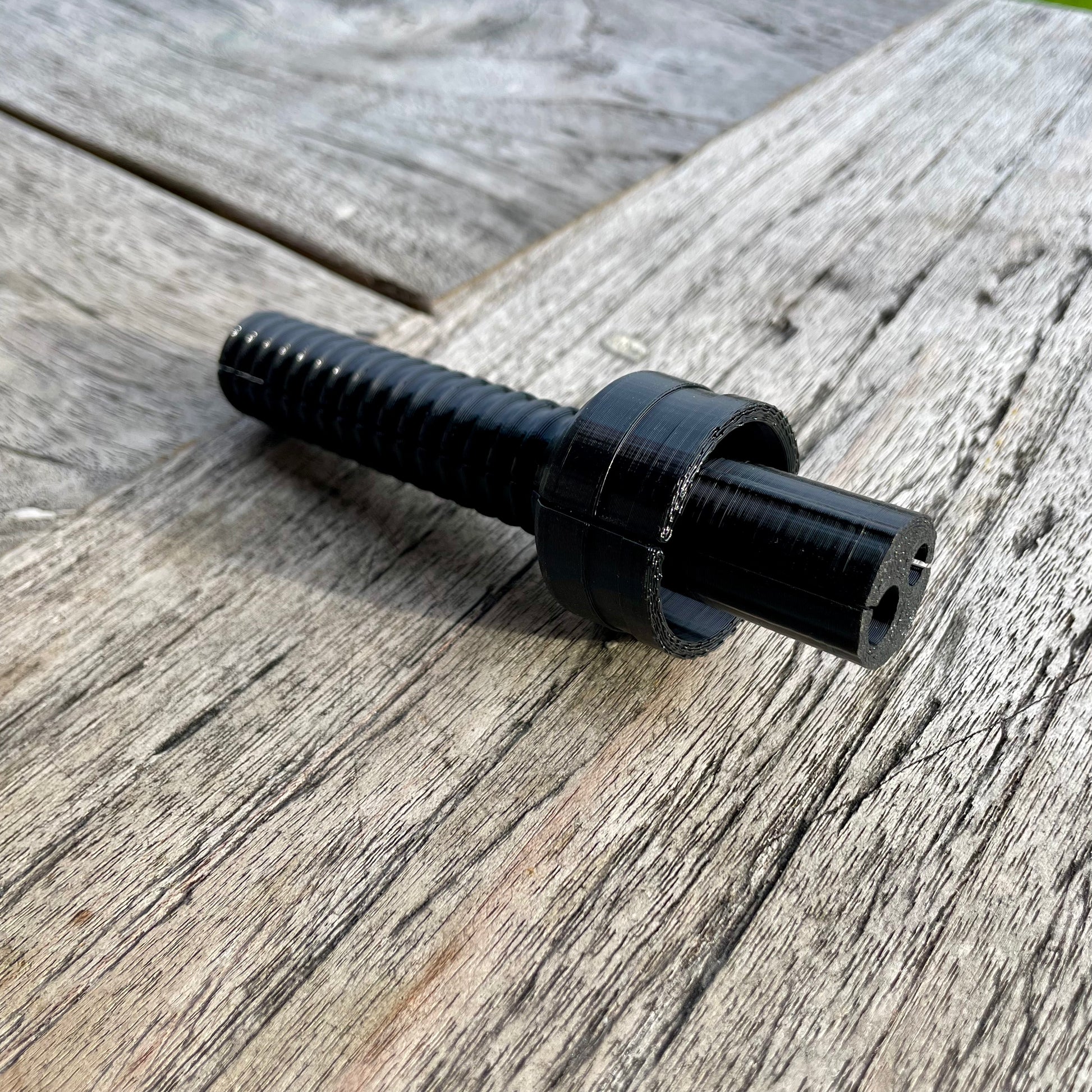 Kabelschutz für Humminbird MEGA 360 in schwarz Rückseite