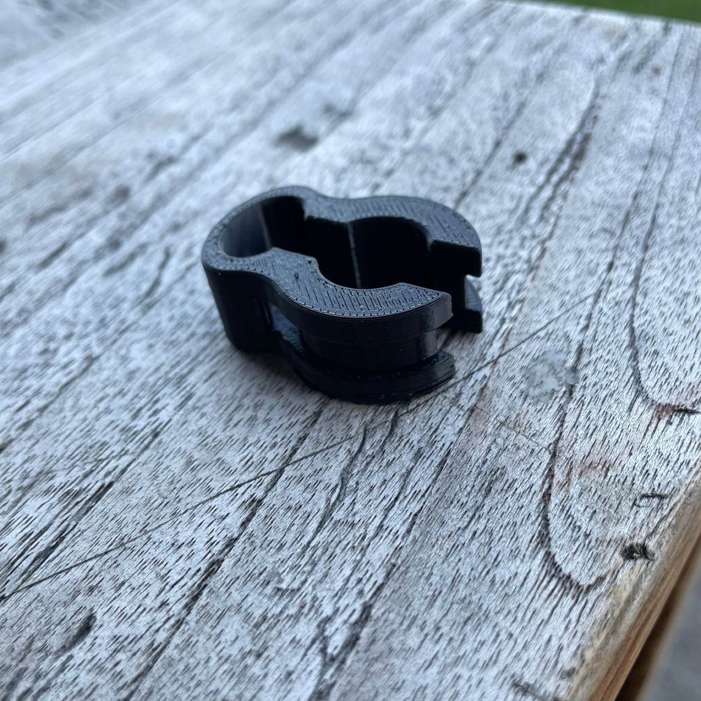 Kabelführungen / Kabelklammern für die Geberstange